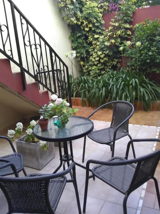 Casa Centrica Con Cochera Y Patio Apartment *