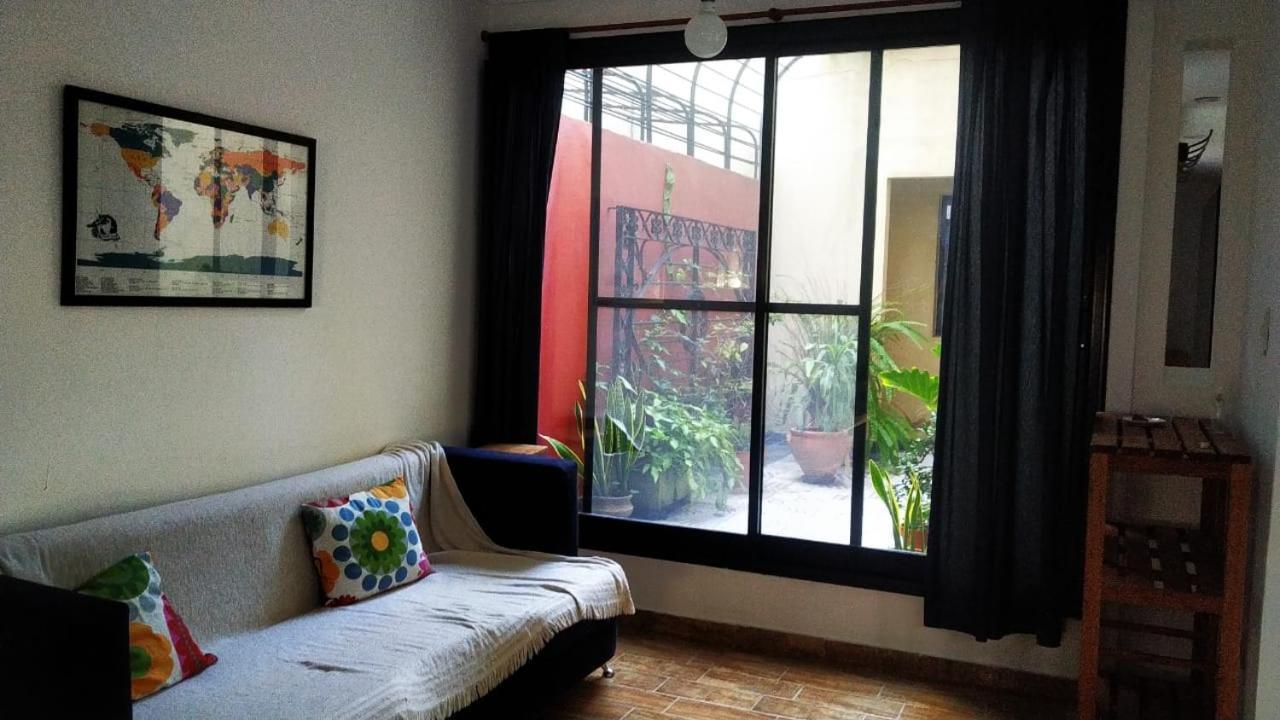 Casa Centrica Con Cochera Y Patio Apartment La Plata